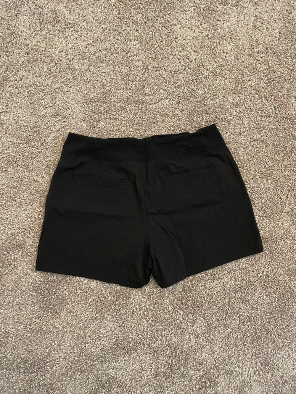 Athleta Trekkie North Mid Rise Shorts